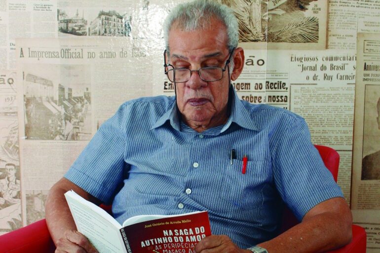 Historiador Paraibano Jose Octavio De Arruda Mello