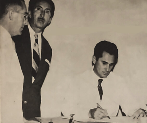 Joao Cordula Acima Na Epoca Do Cinema Educativo Da Pb