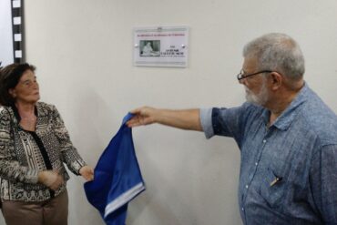 Ex presidente Moacir Barbosa inaugurando a Sala Barreto Neto.