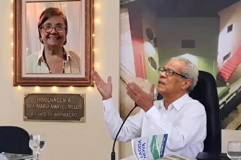 Historiador Zé Octávio homenageia sua esposa Maria Amável.
